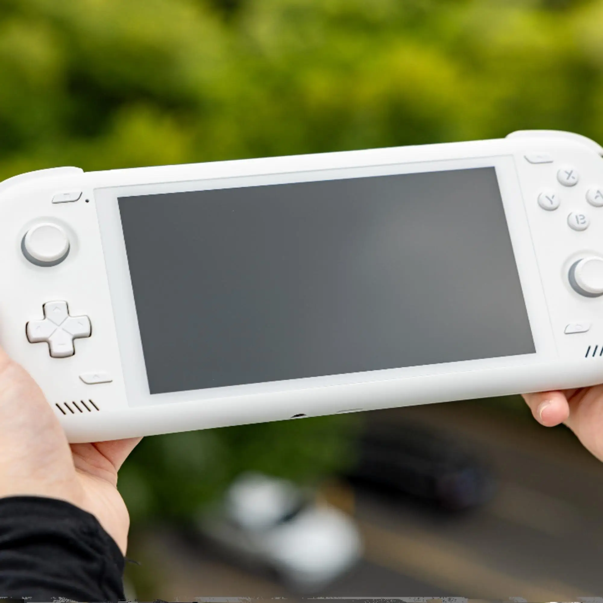 Ayn Odin2 ゲーミングコンソール 携帯型 Odin  - Retro Gaming For Windows のレビューと価格